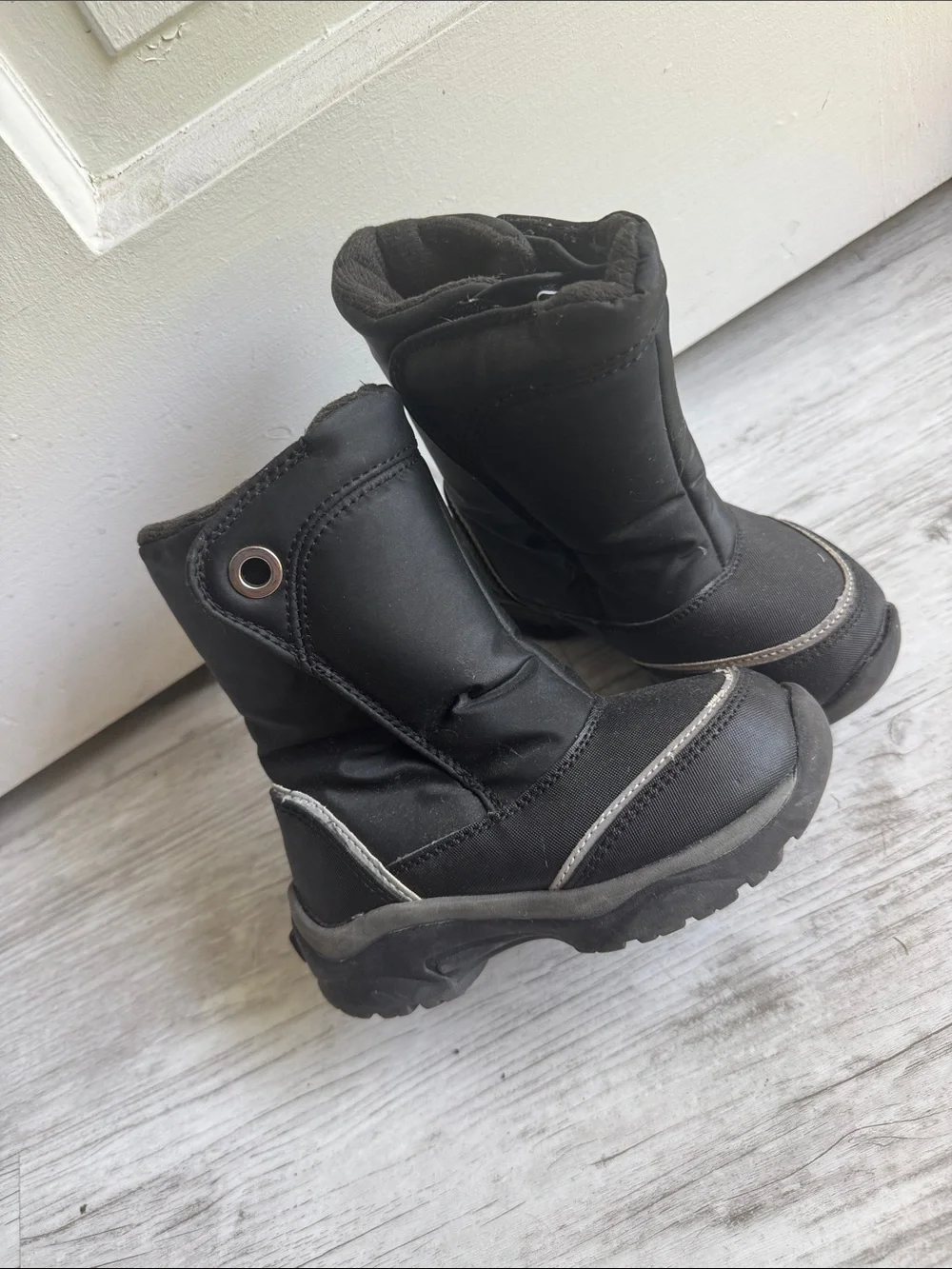 Kids Winter Boots - Black/Gray